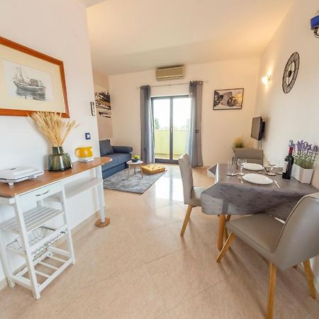 Apartments Krivicic Blue Pomer Extérieur photo